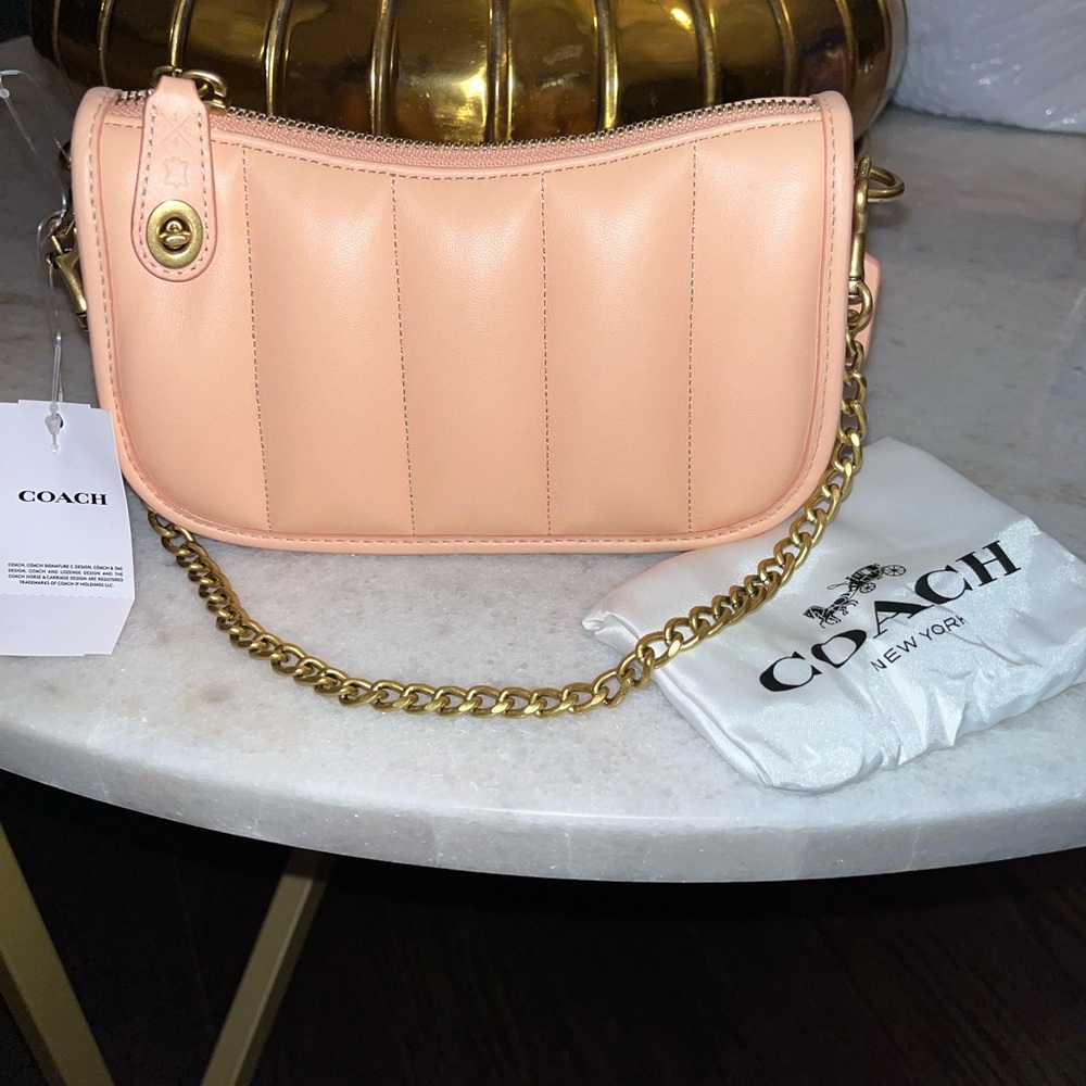 Small leather coach purse with gold chain